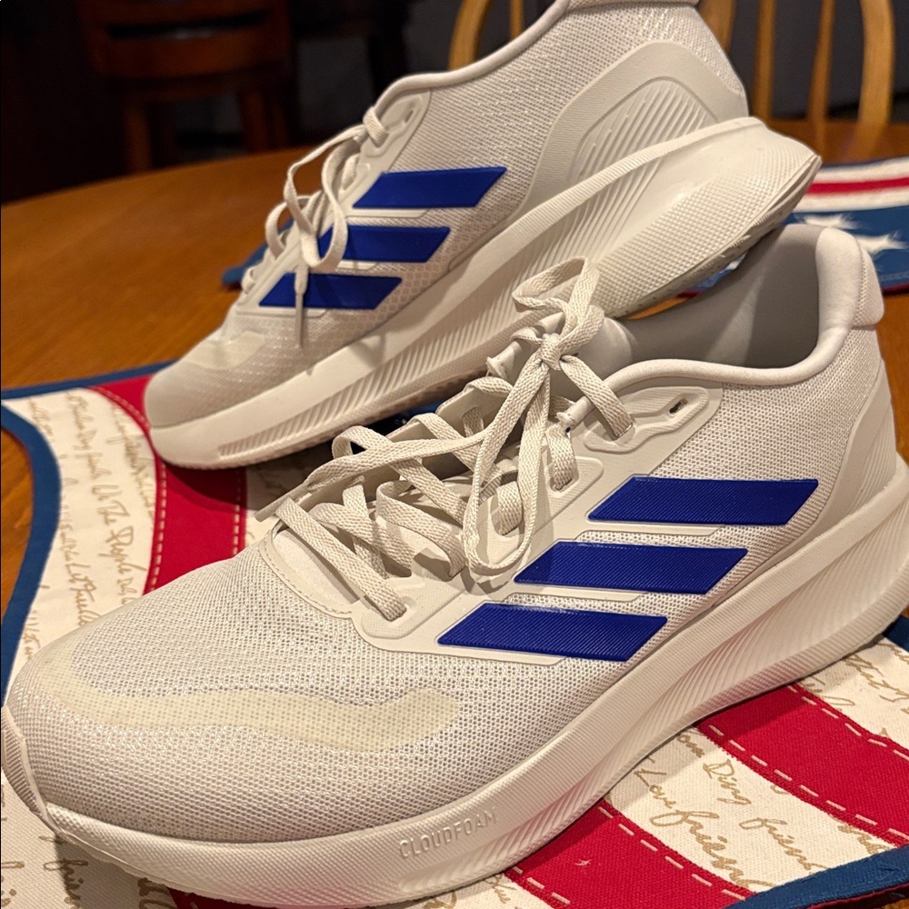 Adidas Classic White/Sky Blue Running Shoes, Ortholite, 
Cloud Foam Soles, 10